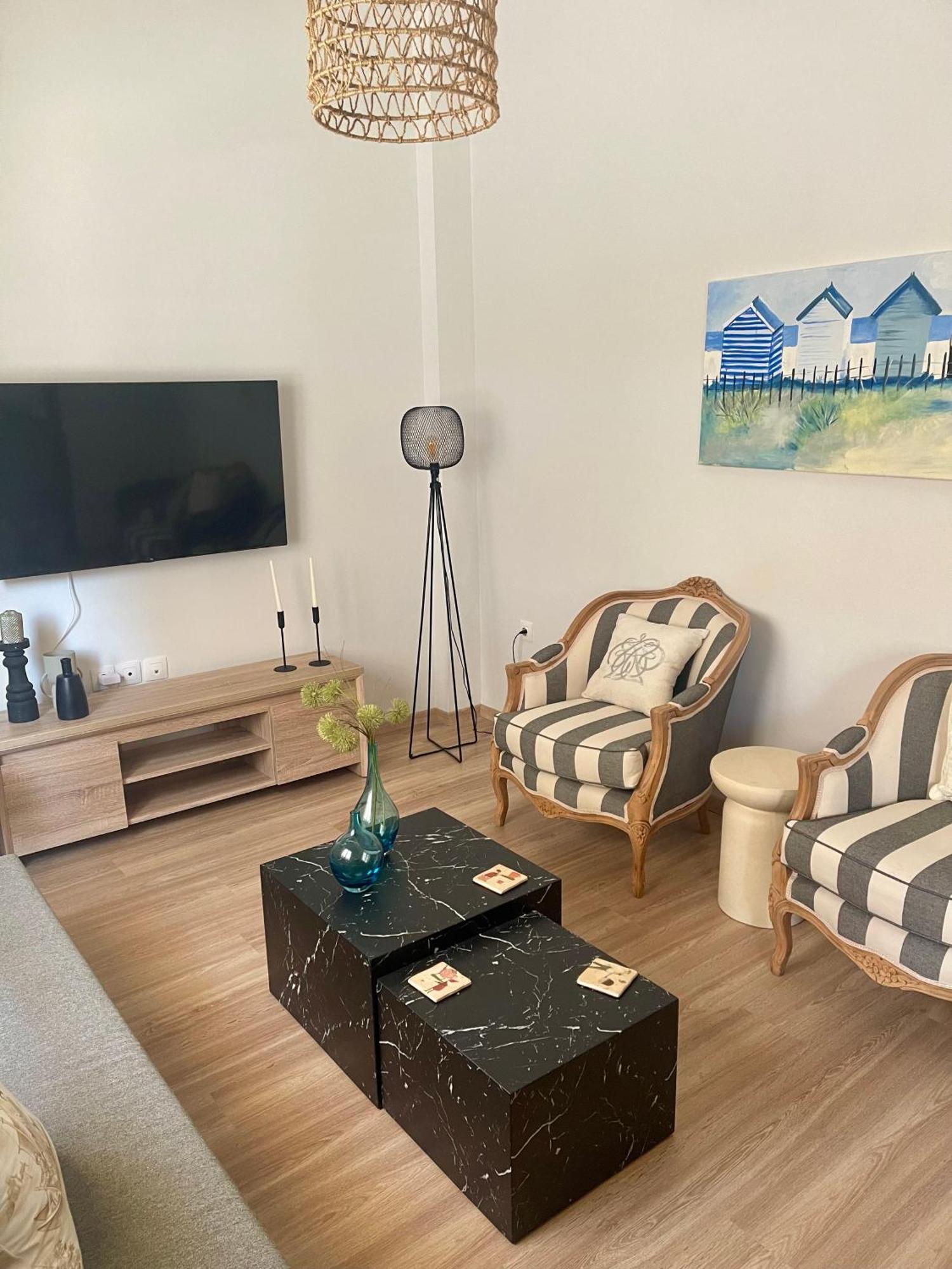 Stella's Petite Boite Apartment *