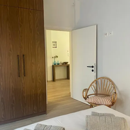 Stella'S Petite Boite Apartment Rafina  Exterior photo