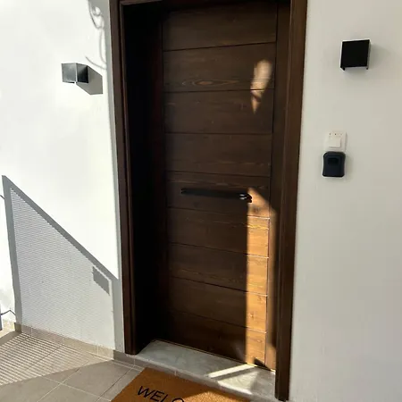 Stella'S Petite Boite Apartment Rafina  Exterior photo