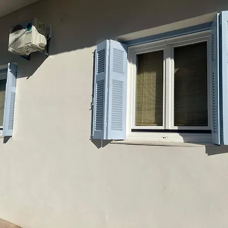 Stella'S Petite Boite Apartment Rafina  Exterior photo
